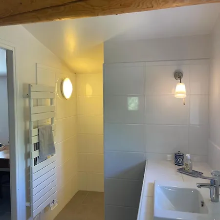 Le Cabanon De La Bergerie 格里尼昂